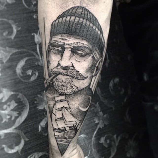 Mariner tattoo by Fredao Oliveira #blackwork #blckwrk #linework #shading #abstract #sketchstyle #marine #mariner #maritime #ship #portrait #FredaoOliveira