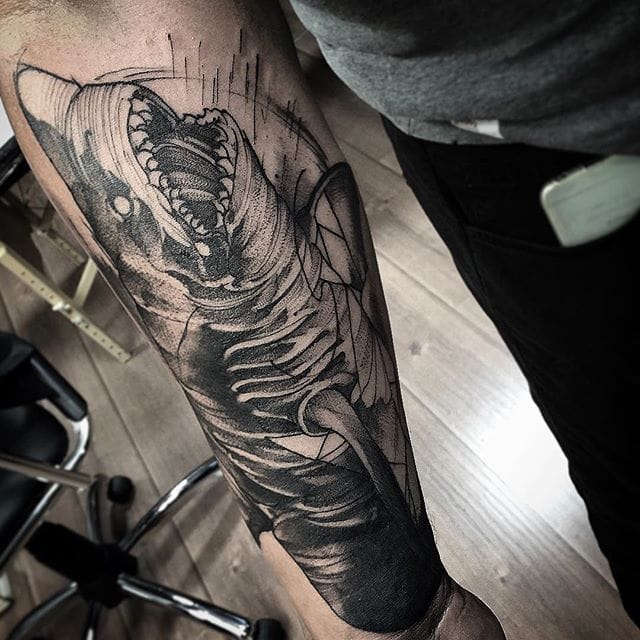 Shark tattoo by Fredao Oliveira #blackwork #blckwrk #linework #shading #abstract #sketchstyle #shark #FredaoOliveira