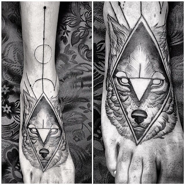 Wolf Foot tattoo by Fredao Oliveira #blackwork #blckwrk #linework #shading #abstract #sketchstyle #wolf #FredaoOliveira