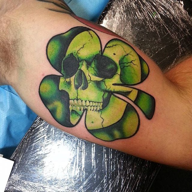 60 Four Leaf Clover Tattoo Designs For Men  Good Luck Ink Ideas  Clover  tattoos Four leaf clover tattoo Irish tattoos