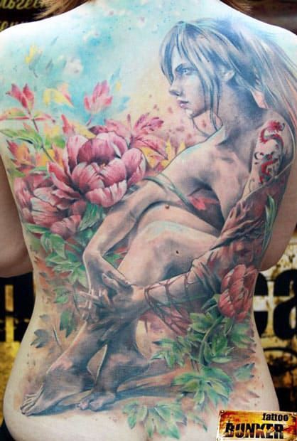 Essa tá maravilhosa! Fechamento de costas feito por Katerina Mikky
