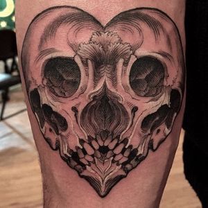 Tattoo unterarm mann totenkopf