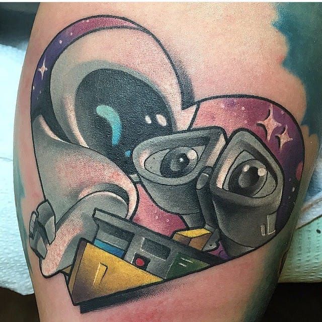 WALLE tattoo on the right upper arm