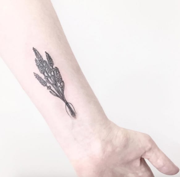 Small and perfect tattoo by @lucidlines (photo credit Instagram).