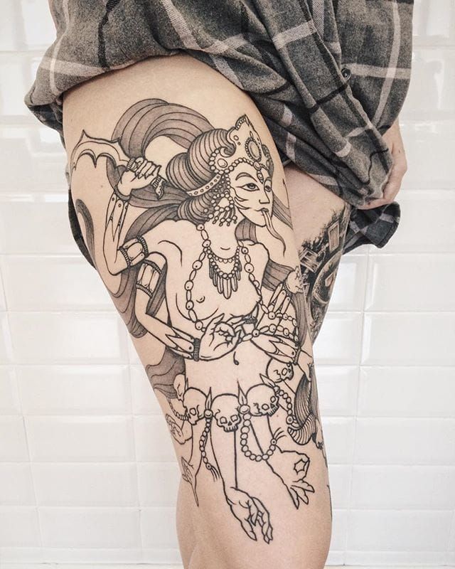 Nice piece by Remova Zhenya.