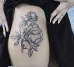 Peony tattoo by Ka-Ying Karry, HongKongese Tattooing, Miami (Instagram @poonkaros).