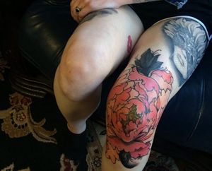 Peony by UK tattooer Max Rathbone (from Instagram @occult_tattoo).