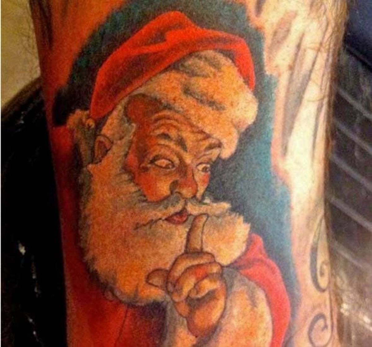 Санта Клаус татуировщик