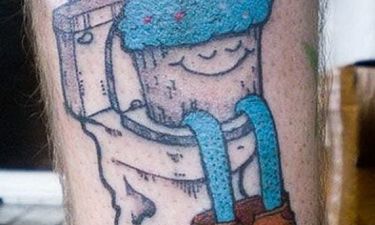 7 Crazy, Funny & Awesome Toilet Bowl Tattoos • Tattoodo