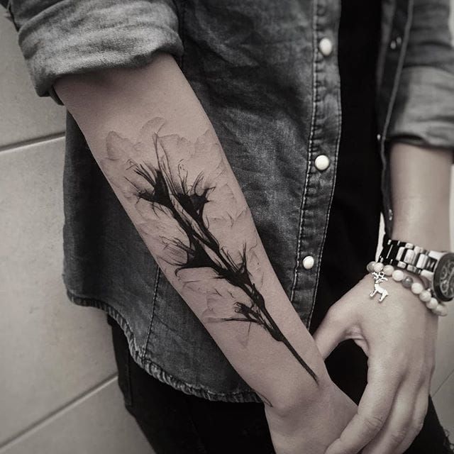 35 XRay Flower Tattoos That Will Take Your Breath Away  TattooBlend  Cool  tattoos Ray tattoo Flower tattoos