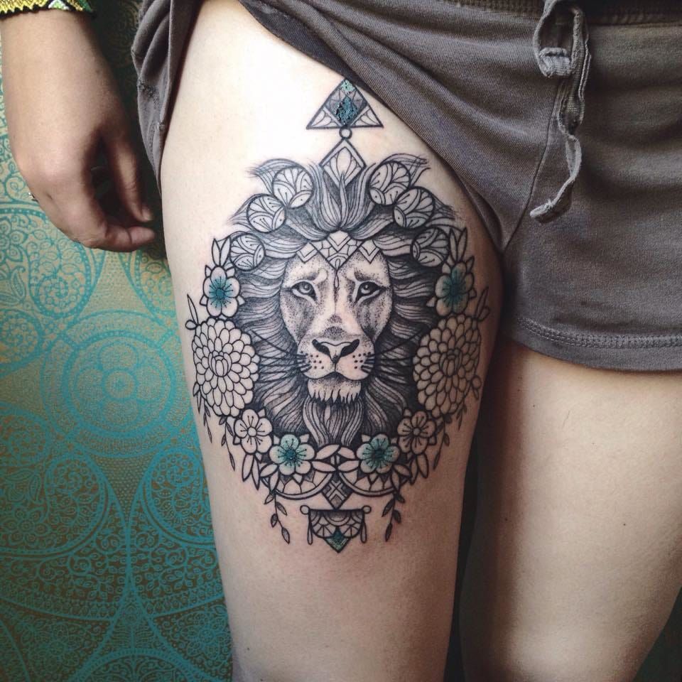 by Caroline Karérine
