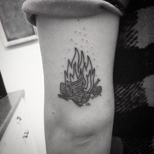 Stick and poke tattoo by Cate Webb