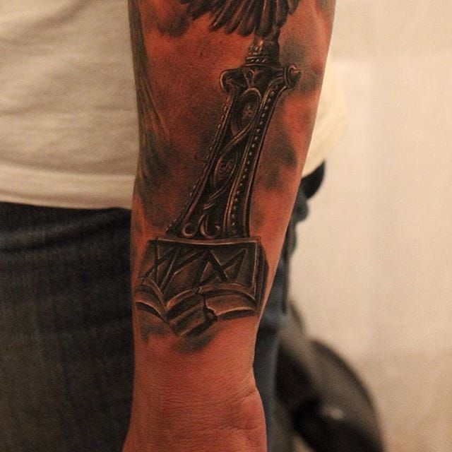 mjolnir tattoo design Really would like this one on my body somewhere  Mjolnir  tattoo Viking tattoos Band tattoo