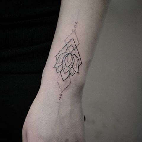 Wrist Tattoo by Desha Sharova #wristtattoo #deshasharova #flower #dotwork #linework
