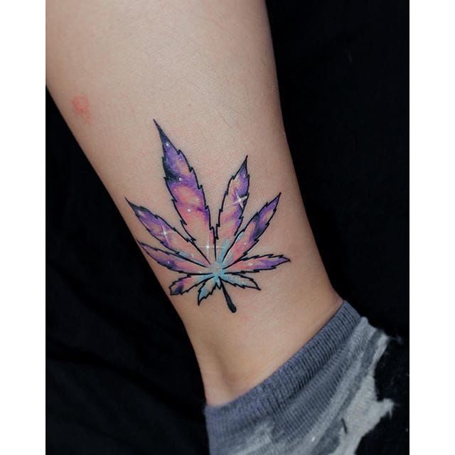 Pot leaf by Anzo Choi