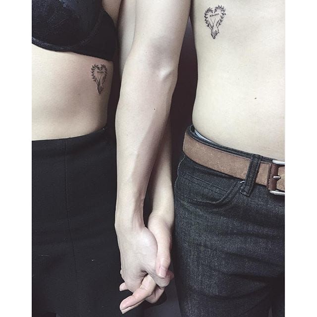 Matching love tattoos by @panta_choi/Instagram #matching #linework #blackwork #hearts #coupletattoos