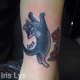 Tatuaje Gato por Iris Lys