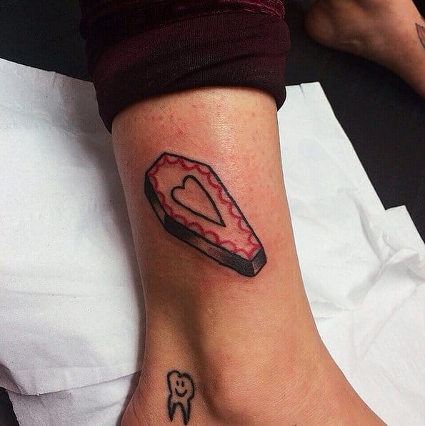 Instagram @chelsietattoo