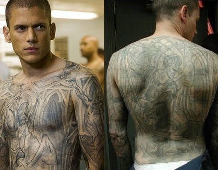The fake tattoo looks pretty natural and actor Wentworth Miller looks pretty bad-ass with ink, Michael Schofield and his Prison Break tattoo #prisonbreak #michaelschofield