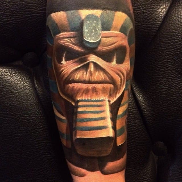 Close up of the Eddie mummy from the "Powerslave" album cover