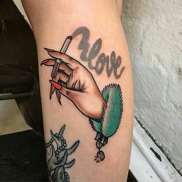 Beautiful classy love smoke, by Rachie Rhatklor