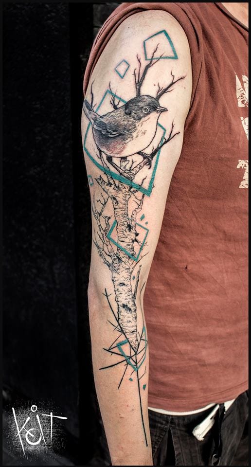 Cool blue ink effect #Koit #graphictattoos #birdtattoos #treetattoos