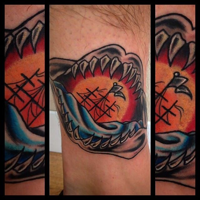 8 Sharp Shark Jaw Tattoos  Shark jaws tattoo Traditional shark tattoo  Mens body tattoos