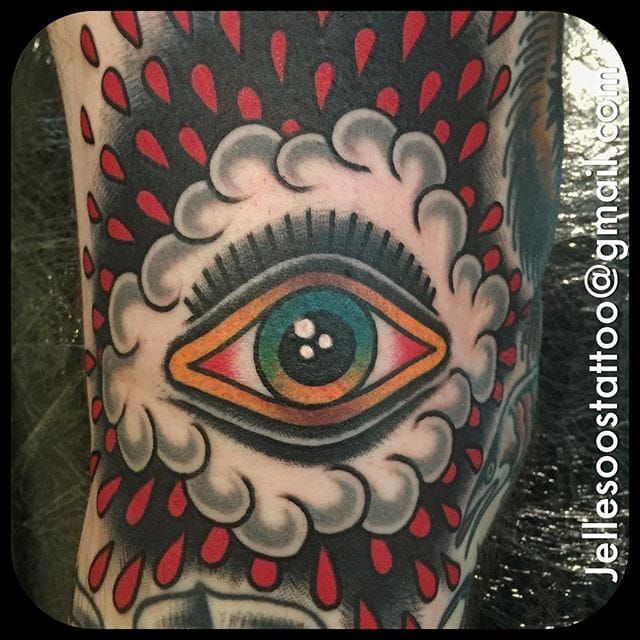 10 All-Seeing Traditional Eye Tattoos! • Tattoodo