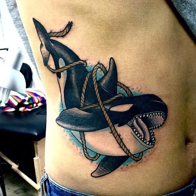 Keine Fotobeschreibung verfügbar  Orca tattoo Body art tattoos Whale  tattoos