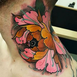 Peony flower neck tattoo by Elliott Wells #peony #peonies #flower #japanese #ElliottWells #triplesixstudios