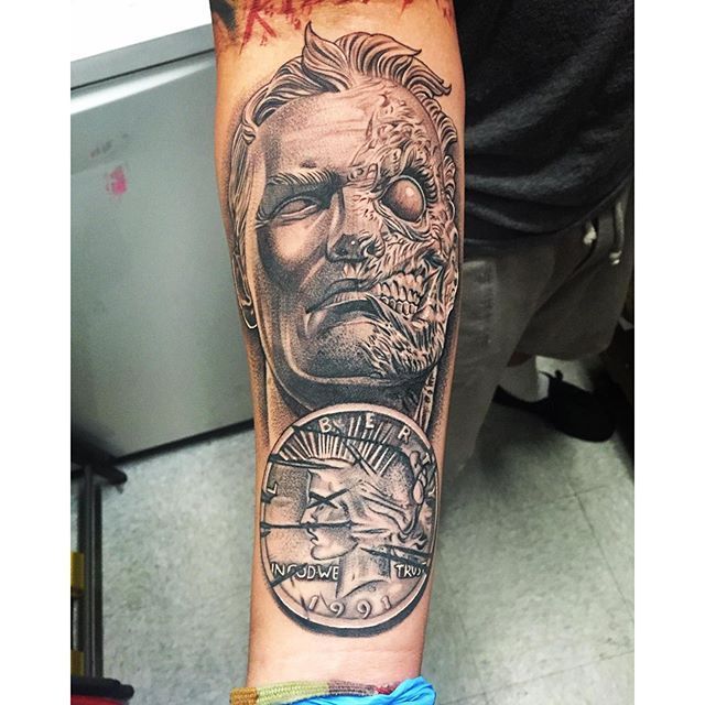 Update more than 69 two face tattoo best - thtantai2