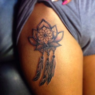 Lotus flower dreamcatcher design via Pinterest #dreamcatcher #tribal #nativeamerican #feathers #blackwork #lotus #lotusflower