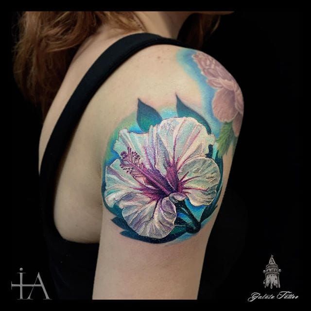 Hibiscus Tattoo  Hibiscus tattoo Flower thigh tattoos Flower tattoo  shoulder