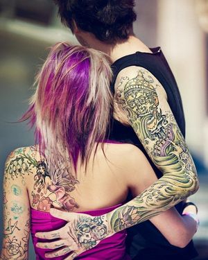 Cool tattoos for men and women, getting inked with a friend