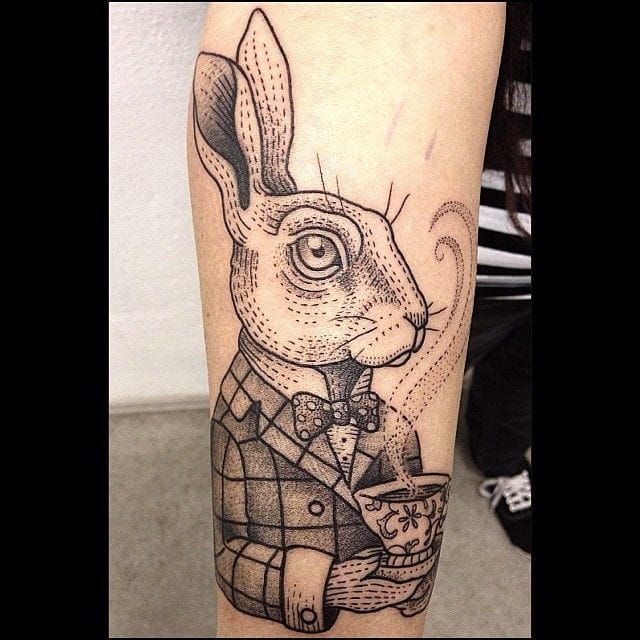 Would you take the tea with the March Hare? By Susanne König.