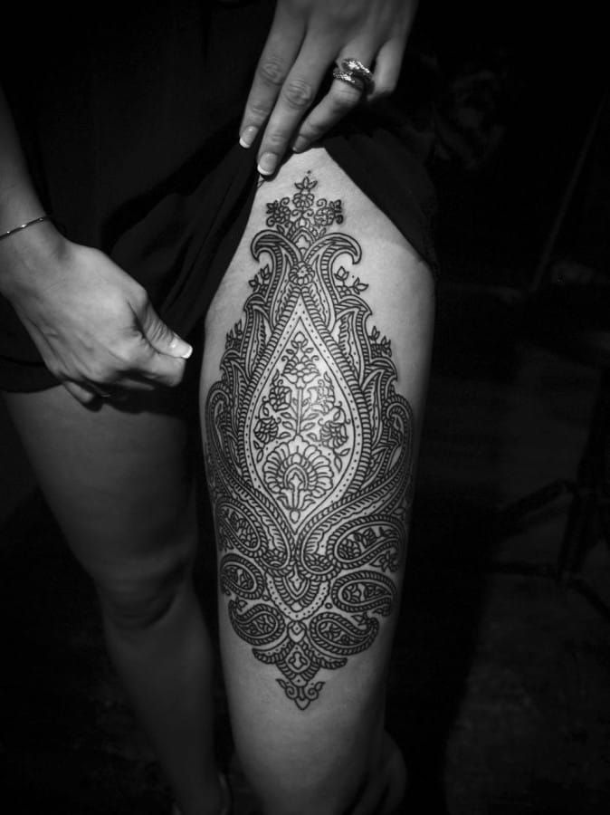 Ornamental tattoo by Guy Le Tatooer France #ornamental #ornament #blackwork #blckwrk #HennaInspired