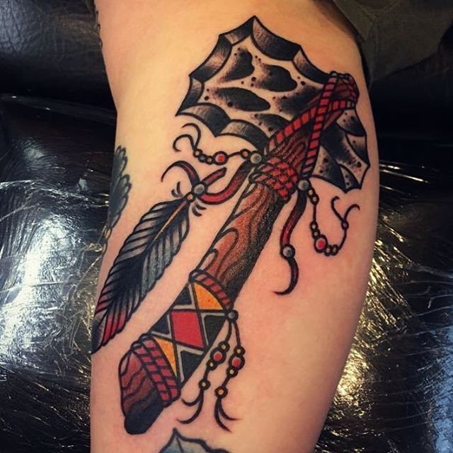 Traditional tomahawk tattoo  Tattoogridnet