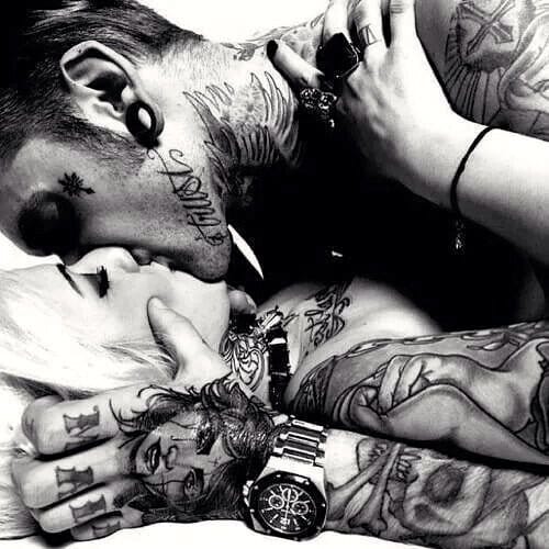 10 Legitimate Reasons to Date a Man with Tattoos • Tattoodo