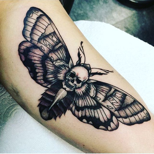 Black moth done at Primordial Pain Tattoo Milano  Tattoogridnet