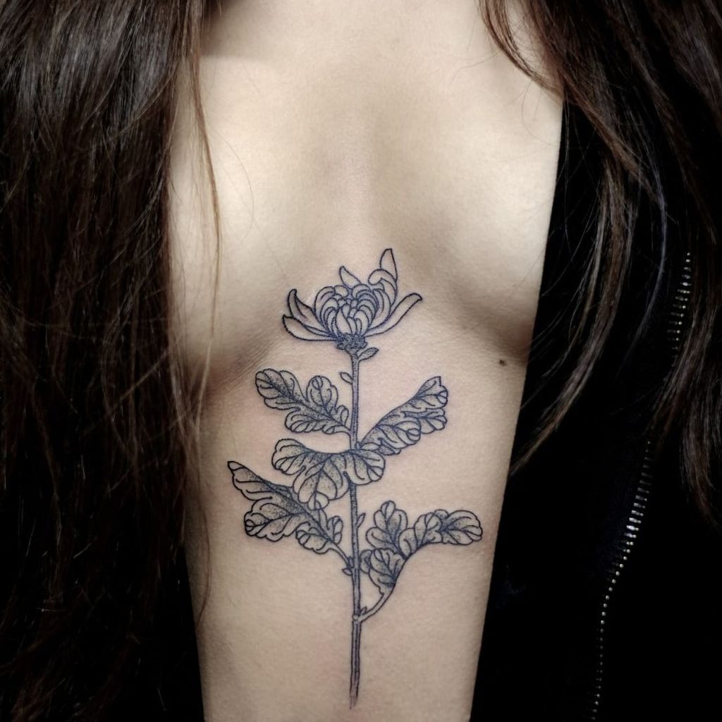 Really elegant placement for this tattoo by Victor J Webster.