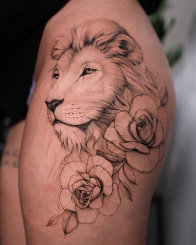 Elegant and detailed floral illustration with a powerful lion motif, beautifully crafted by Maria.