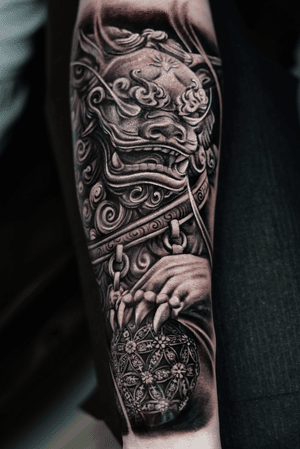 Black & Gray tattoo style