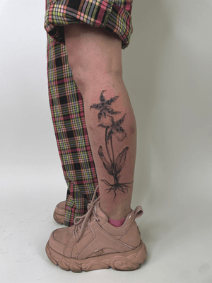 Floral tattoo style