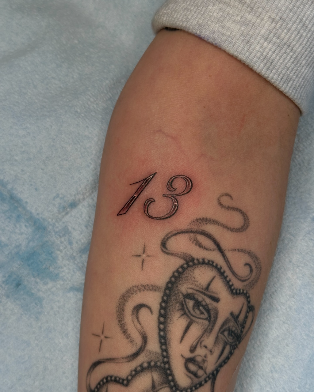 アート・デザイン・音楽 TATTOO ARTIST #13 Number 13 Tattoo • Tattoodo