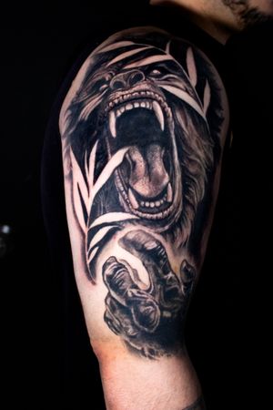 Black & Gray tattoo style