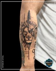 geometric lion #liontattoo #liontattoodesign #geometrictattoo #geometricliontattoo #forarmtattoo #tattooinlindon #lion #tattoo #tattooideas #tattooed