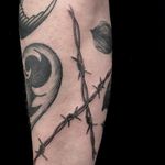 Barbed wire by nico_bassill #tattoo #LAtattoo #silverlake #barbedwiretattoo