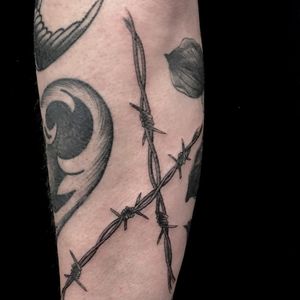 Barbed wire by nico_bassill #tattoo #LAtattoo #silverlake #barbedwiretattoo