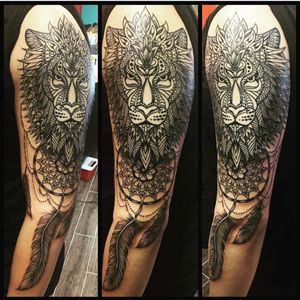 #liontattoo #youngisblessed #tattoobyyoung #blackwork #blackworkers