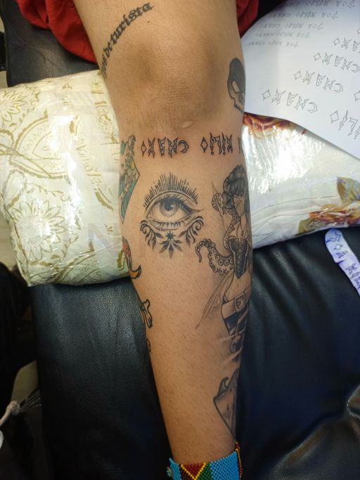 Flash tattoo